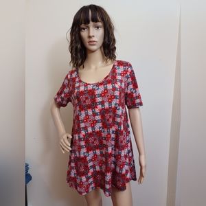 🤍 EUC LuLaRoe Red & Gray Geometric Print Short Sleeve Tunic Top Size XS